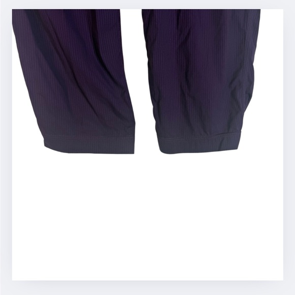 Lululemon Dance Studio Cropped Leggings Pants Size 6 in Concord Grape Purple - Picture 4 of 8
